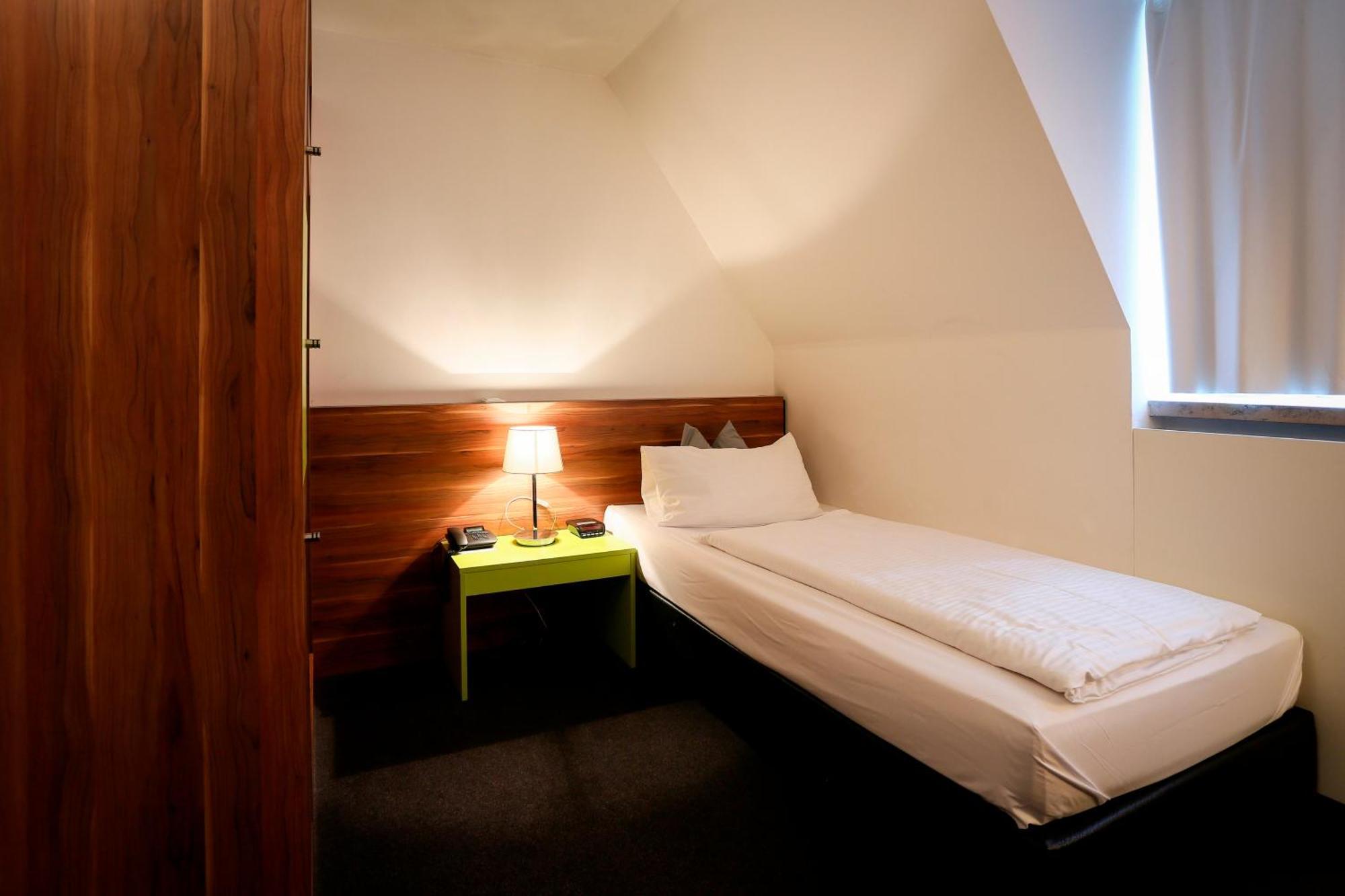 Hotel Schempp Bobingen  Rum bild