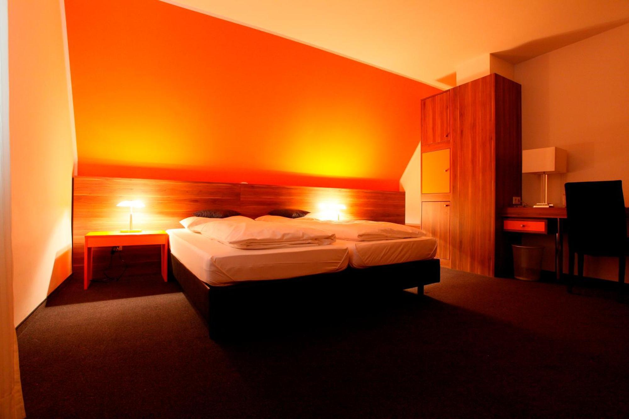 Hotel Schempp Bobingen  Rum bild