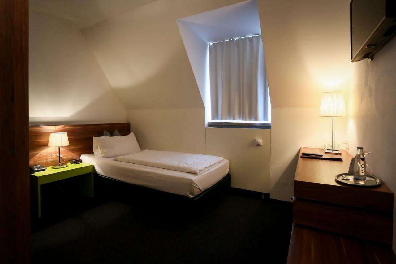 Hotel Schempp Bobingen  Exteriör bild