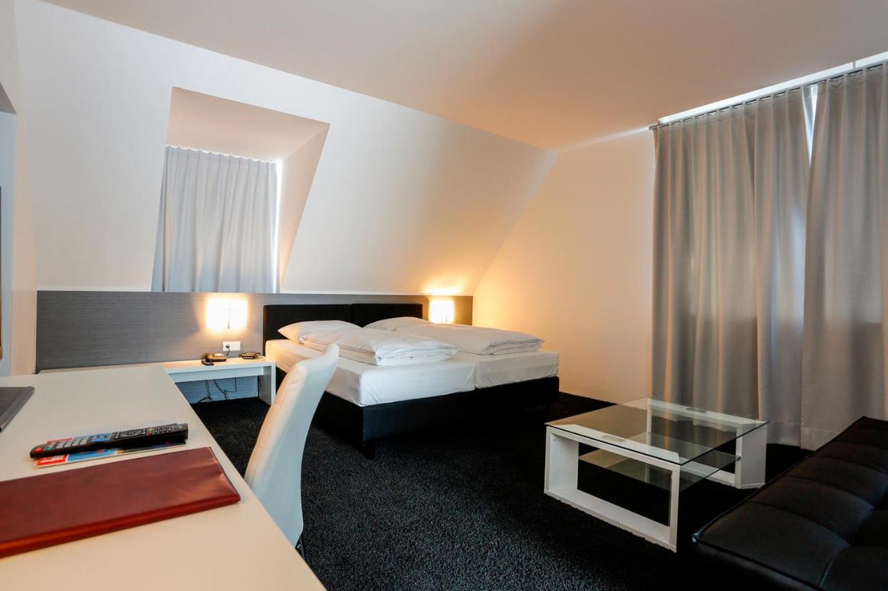 Hotel Schempp Bobingen  Exteriör bild